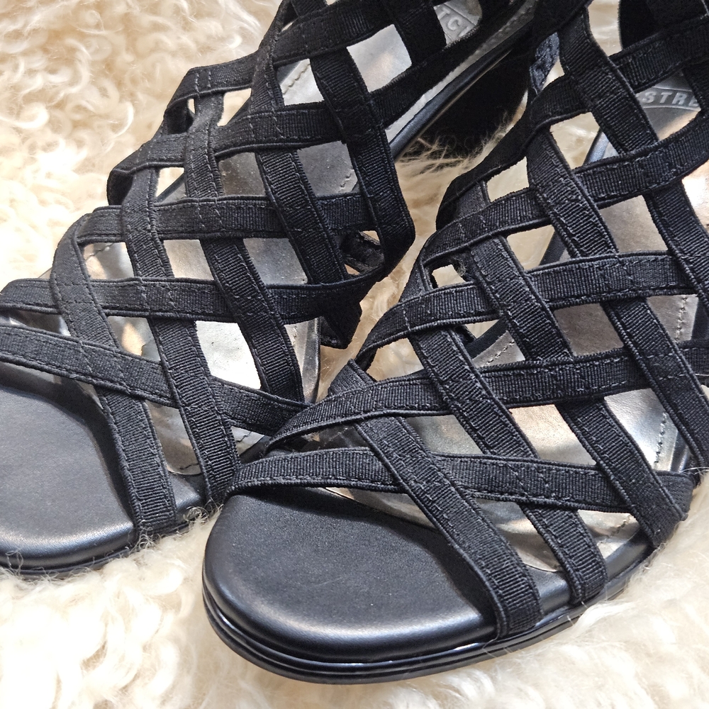 Impo Black Woven Strappy STRETCH and Suede Block Heel Sandal 8M Y2k - Picture 4 of 6